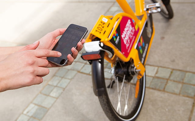 Mietrad der Mainzer Mobilität wird über das Smartphone verschlossen